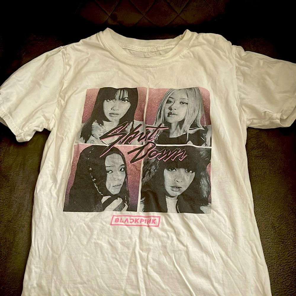 Black pink shirt